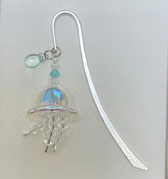 ミズクラゲと飛沫のブックマーカー しおり 栞 ハンドメイド