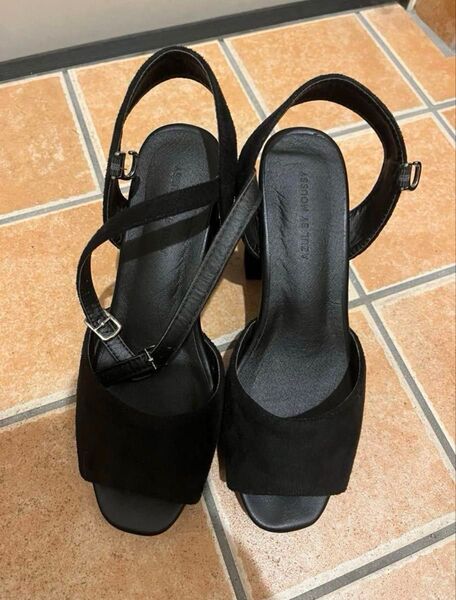 黒 ハイヒールサンダル Mサイズ AZUL BY MOUSSY