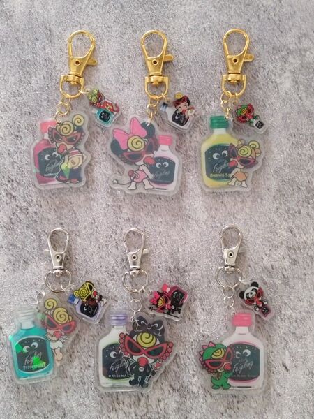 アクリルキーホルダー