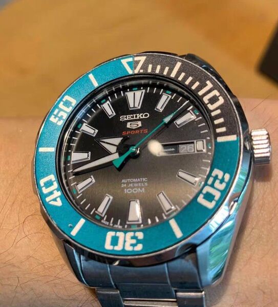 SEIKO 自動巻き時計 100m防水 黒緑4R36限定