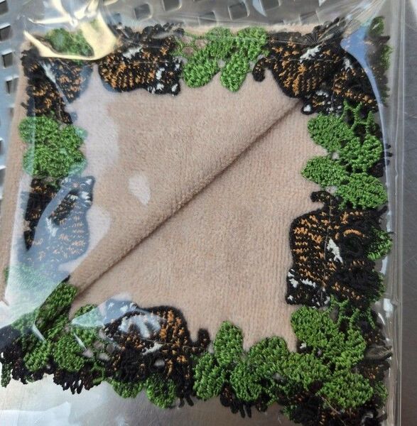 ユナイテッドアローズ×近沢レース コラボ トラ 虎と緑 タオルハンカチ