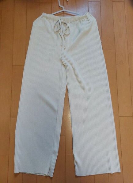 リブニットパンツ M ※糸ツレあり