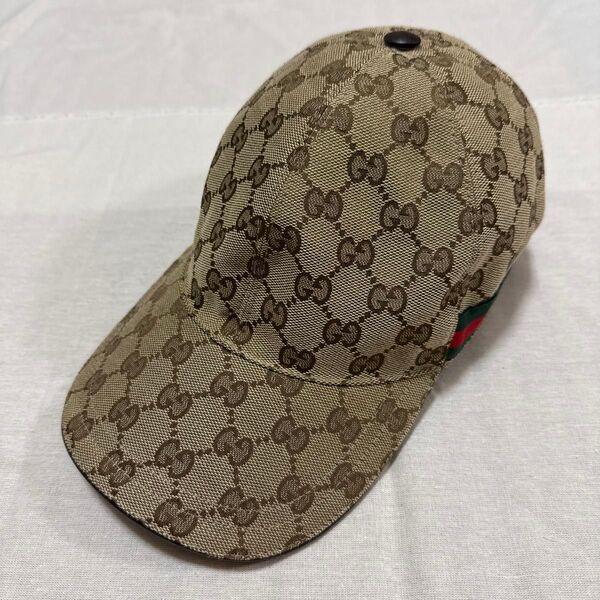 GUCCI GGキャンバス ベースボールキャップ ベージュ