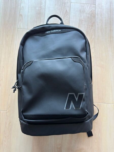 【美品】ニューバランス レガシーバックパック リュックサック ブラック デイパック