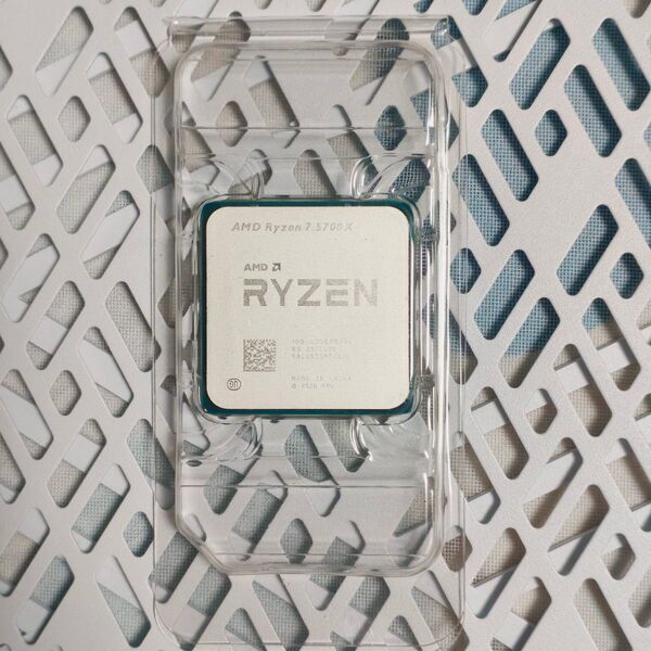 AMD Ryzen 7 5700 X バルク品 新品