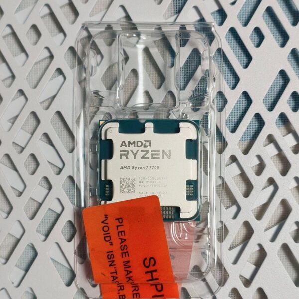 AMD Ryzen 7 7700 バルク品 新品