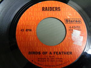 RAIDERS/BIRDS OF A FEATHER★シングル