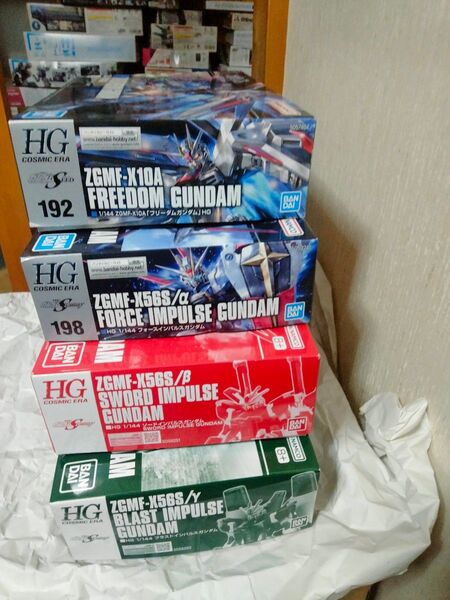 未組立HGCEフォースインパルスガンダムHGCEソードインパルスガンダムHGブラストインパルスガンダムHGCEフリーダムガンダム