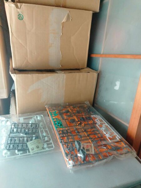 箱無し説明書無し未組立HGモビルジンミゲル・アイマン専用機ガンプラ