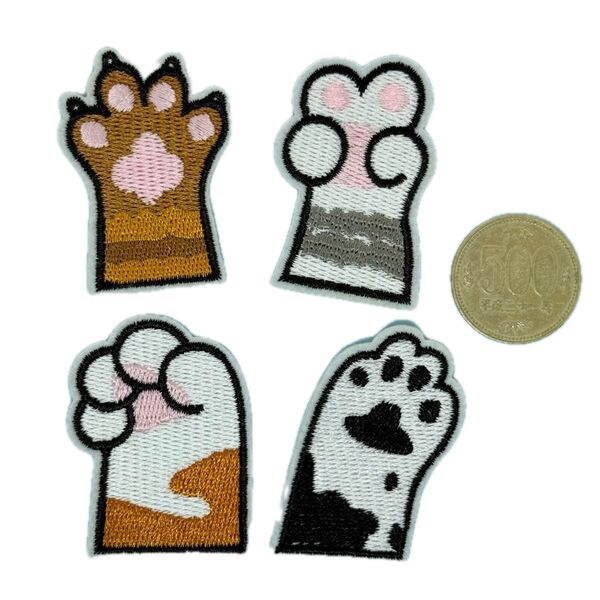 肉球/猫/ネコパンチ 刺繍アイロンワッペン/アップリケ 4枚セット
