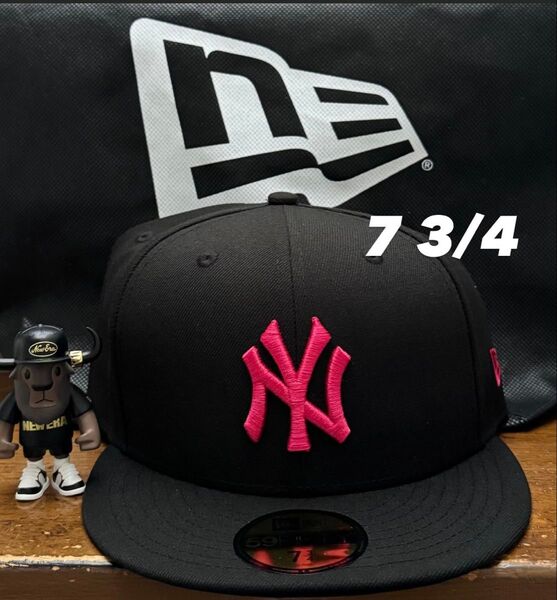New Era 59FIFTY Black × Strawberry 7 3/4 (61.5cm) *希少のストロベリー