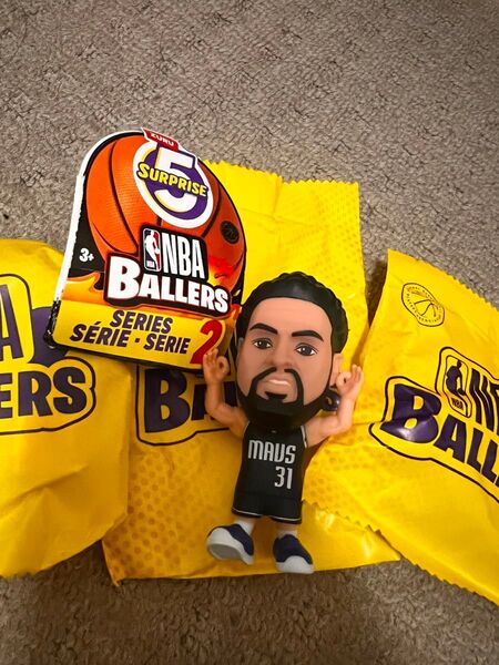 ZURU 5サプライズNBA BALLERS シリーズ2 クレイトンプソン