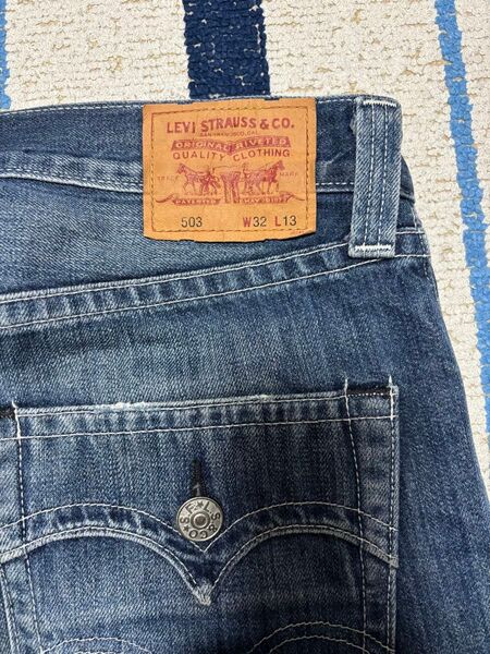 リーバイス503ハーフパンツ ショートデニムW32L13 キズ 汚れ有り。
