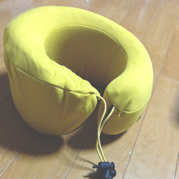 ネッククッション イエロー