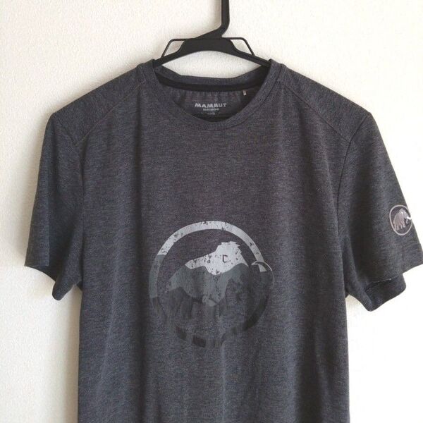 MAMMUT グレー Tシャツ BIGロゴ 袖マム 刺繍 バック刺繍ロゴ men's M 半袖