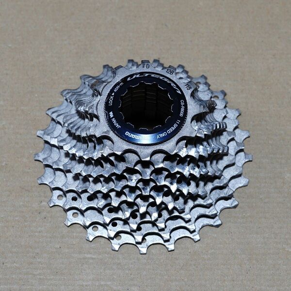 SHIMANO シマノ ULTEGRA CS-R8000 12-25T 11S