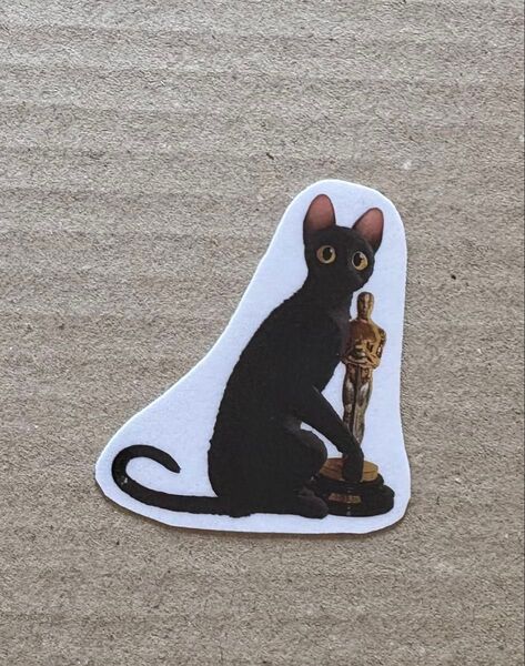 映画 Flow ネコちゃんフロート特典 オスカー像を持ったねこちゃん フライヤー1枚付き
