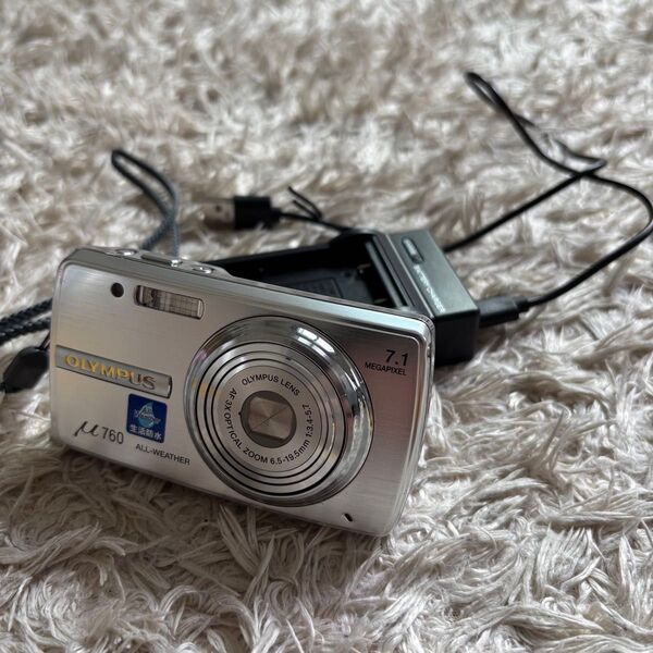 OLYMPUS μ760 ミュー760 デジカメ コンデジ シルバー デジカメ コンパクトデジタルカメラ