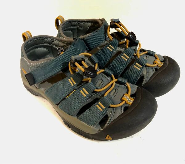 KEEN ニューポート エイチツーNEWPORT H2 21cm ダークグリーン