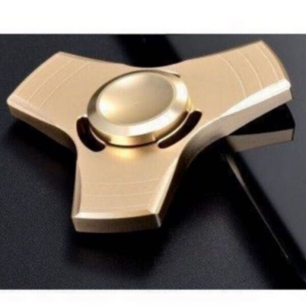 Hand spinner 三枚羽 ハンドスピナー ゴールド色 玩具 ケース付き