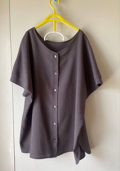 ブラウン 半袖ブラウス 後前両方着用可 美品 事務服 普段着