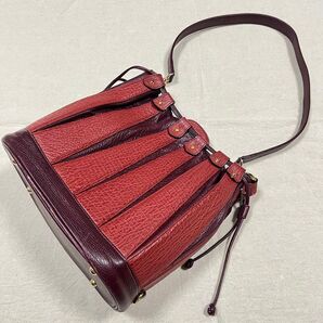 レザー 巾着バッグ レッド ワインレッド バイカラー 個性的