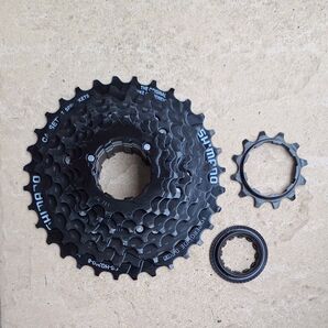 カセットスプロケット CS-HG200-8 12-32T
