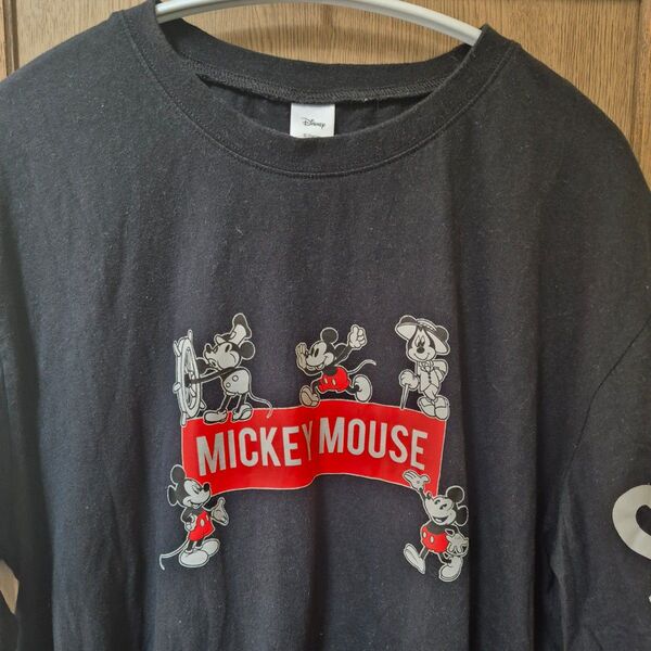 Disney ミッキーマウス Tシャツ ブラック Mサイズ Mickey MouseキャラクターTシャツ