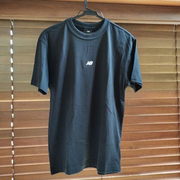 ◆ニューバランス◆グラフィックショートスリーブTシャツ◆Mサイズ◆4,400円