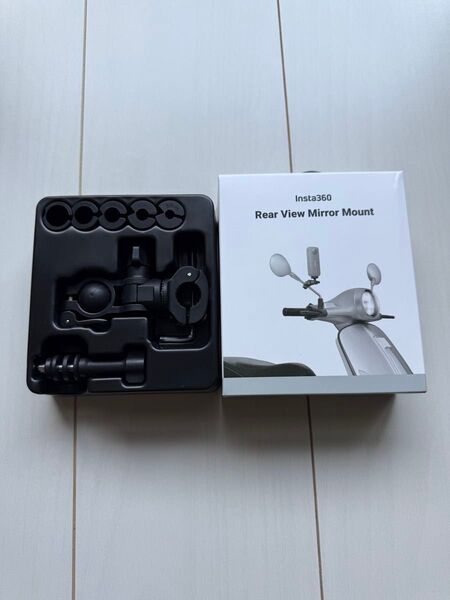 insta360、バックミラーマウント、純正品