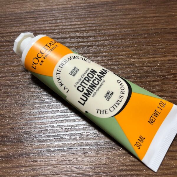 ロクシタン シトロンルミニアナ ハンドクリーム 30ml