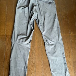 ノースフェイスバーブライトパンツ・グレー