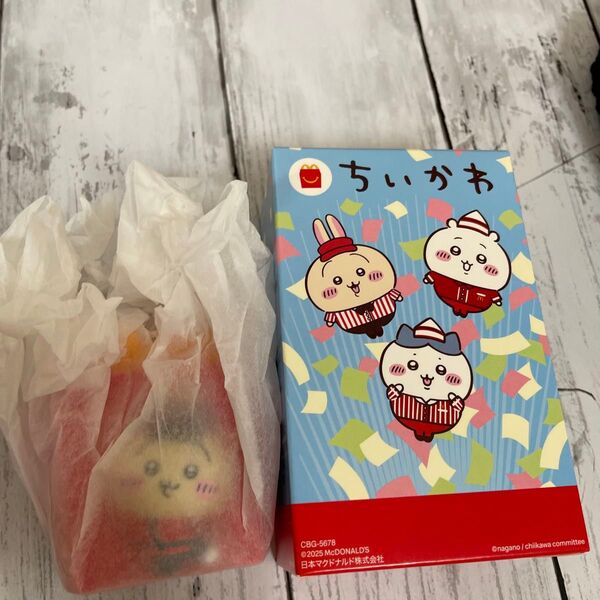 マクドナルド ハッピーセット ちいかわ うさぎのシールディスペンサー