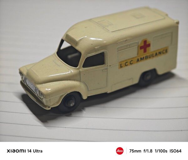 マッチボックス Matchbox LOMAS AMBULANCE No.14