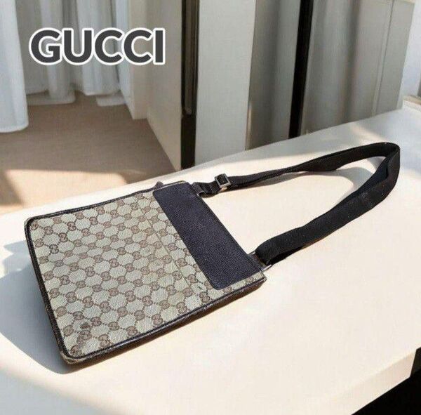 GUCCI グッチ ショルダーバッグ GG柄2654679400
