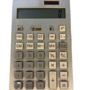 CASIO 電卓 F3210A シルバー 傷や汚れあり