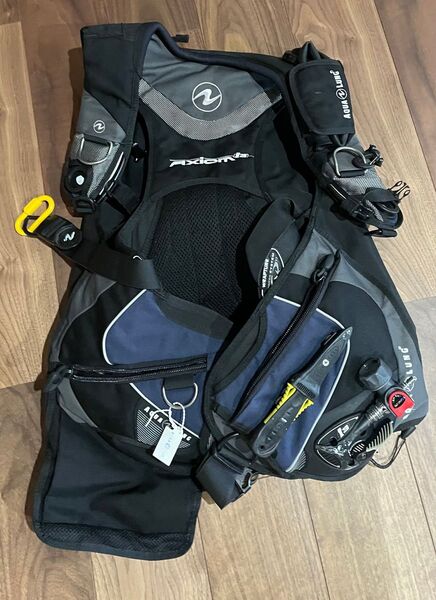 【3点セット】AQUALUNG AXIOM BCジャケット BISM チタン製レギュレーター キャリーバッグ