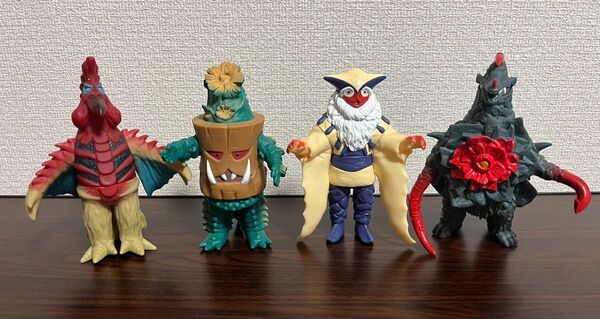 ウルトラ怪獣シリーズ ウルトラマンタロウ ソフビ フィギュア ライブサイン モチロン ミラクル星人 バードン アストロモンス