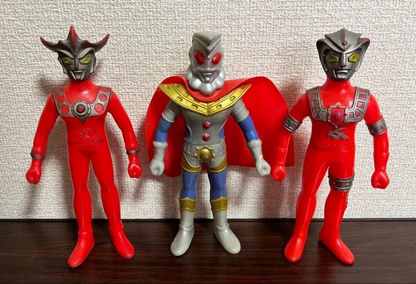 キングザウルスシリーズ ウルトラマンレオ アストラ キング ポピー ソフビ
