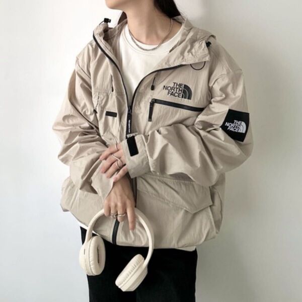 国内未発売 THE NORTH FACE(ザ・ノースフェイス)/軽量 ワンポイントロゴ ジャケット/SHELDON CARGO J