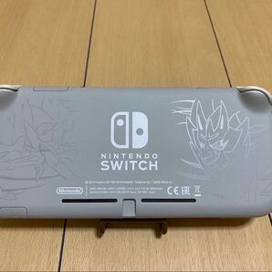 【美品】Switch lite Switchライト本体 ザシアンザマゼンタ ポケモン限定版 ニンテンドースイッチライト本体