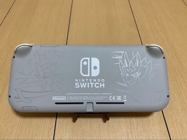 【美品】Switch lite Switchライト本体 ザシアンザマゼンタ ポケモン限定版 ニンテンドースイッチライト本体