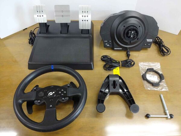 THRUSTMASTER T300RS GT EDITION クイックリリースアダプター付 PS5 スラストマスター