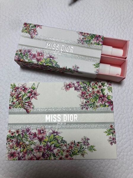 最終★5/18まで★Dior ミスディオール サンプル 2本ケース入り ムエット 付き