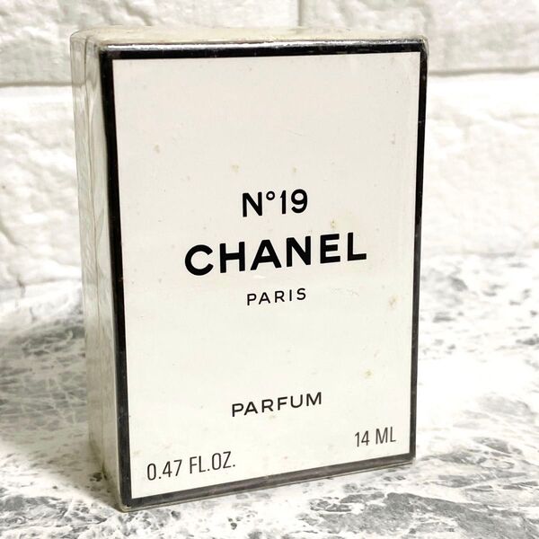 【 未開封 】CHANEL No19 PARFUM シャネル パルファム 香水 14ml