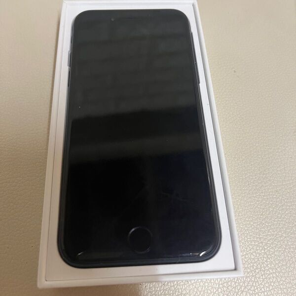Apple iPhone SE 3ブラック 本体128GB SIMフリー
