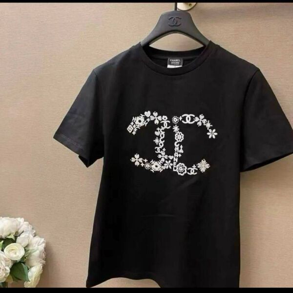 本日まで出品 可愛いTシャツシャネル Mサイズ