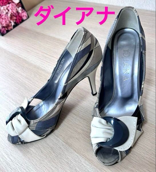 DIANAダイアナ バックル付きプッチ柄サテンパンプス ハイヒール(22.5)