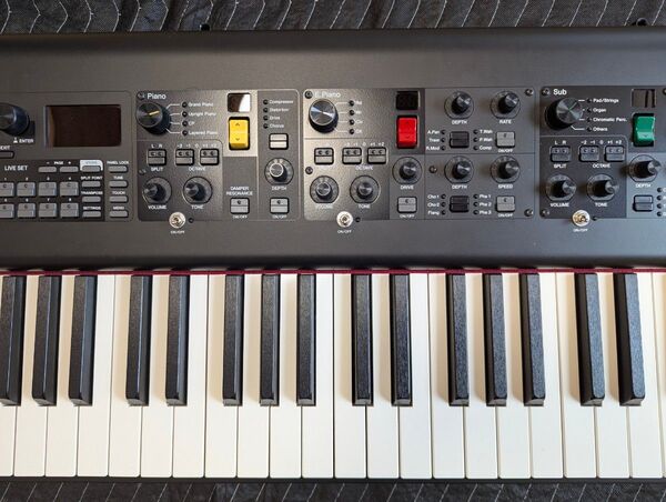 YAMAHA ステージピアノ CP88 (専用譜面台付)