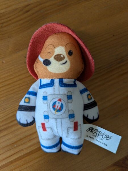 マクドナルド ハッピーセット パディントン ぬいぐるみ 宇宙飛行士